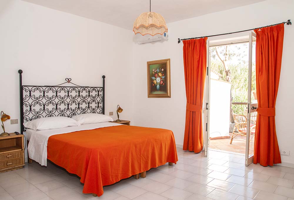 Camera Standard con Terrazza Vista Mare - Resort Punto Azzurro